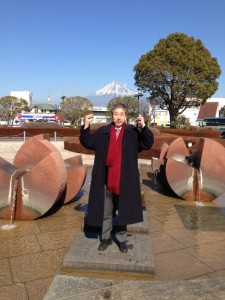 20140301 うらがみ忠文と富士山